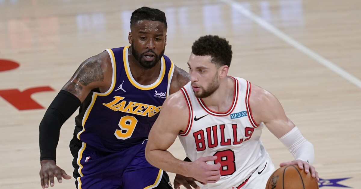 Wesley Matthews kicks off the Lakers and helps beat the Bulls