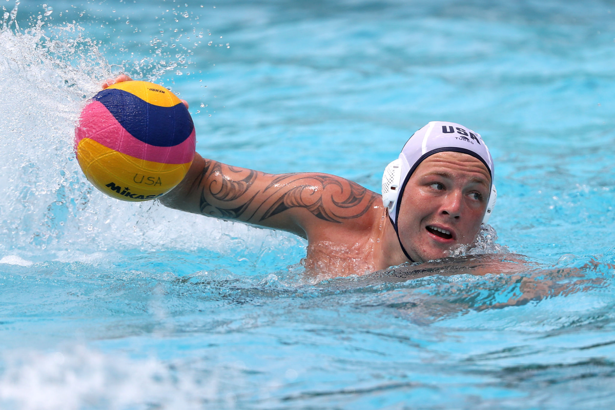 Hannes Daube plays water polo.