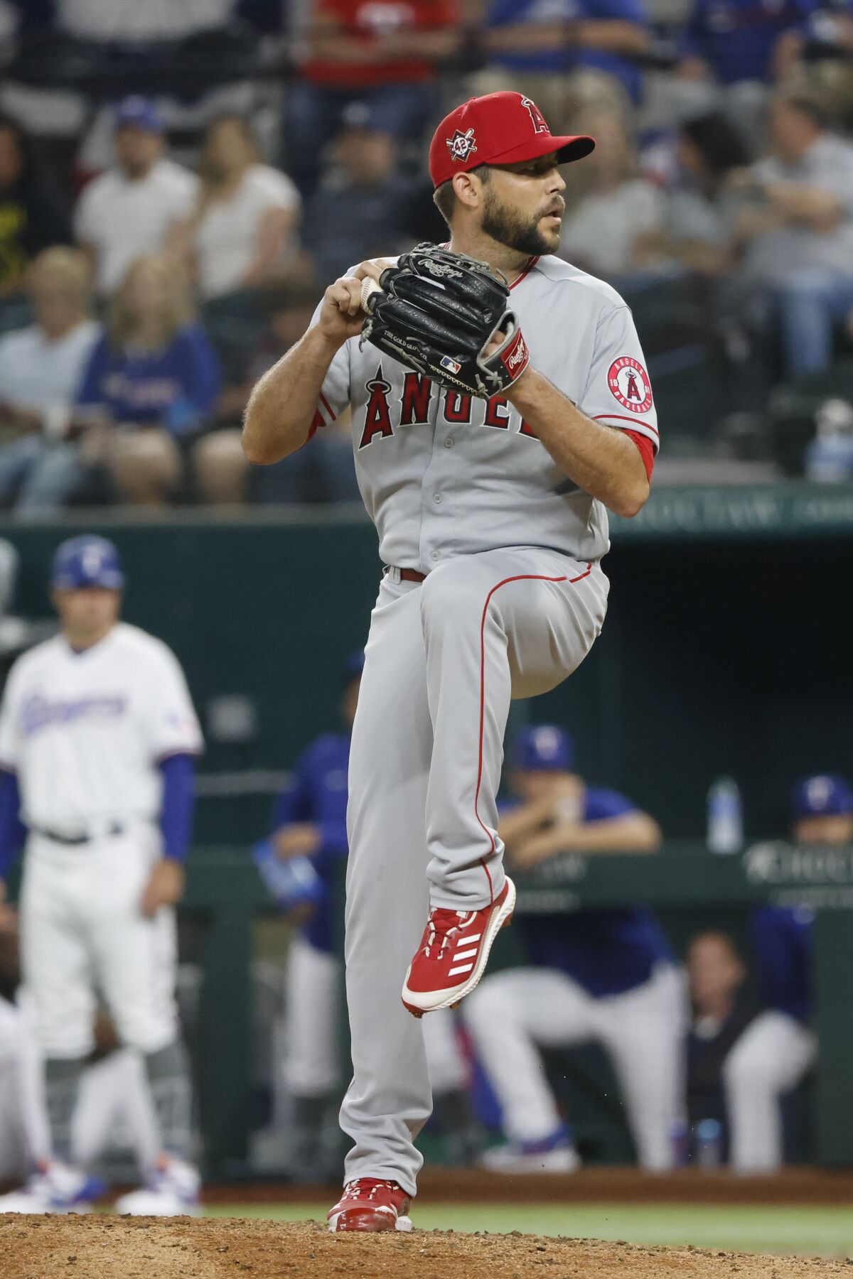 Reliever Ryan Tepera, who's in his first season with the Angels, pitches against the Texas Rangers on Friday.