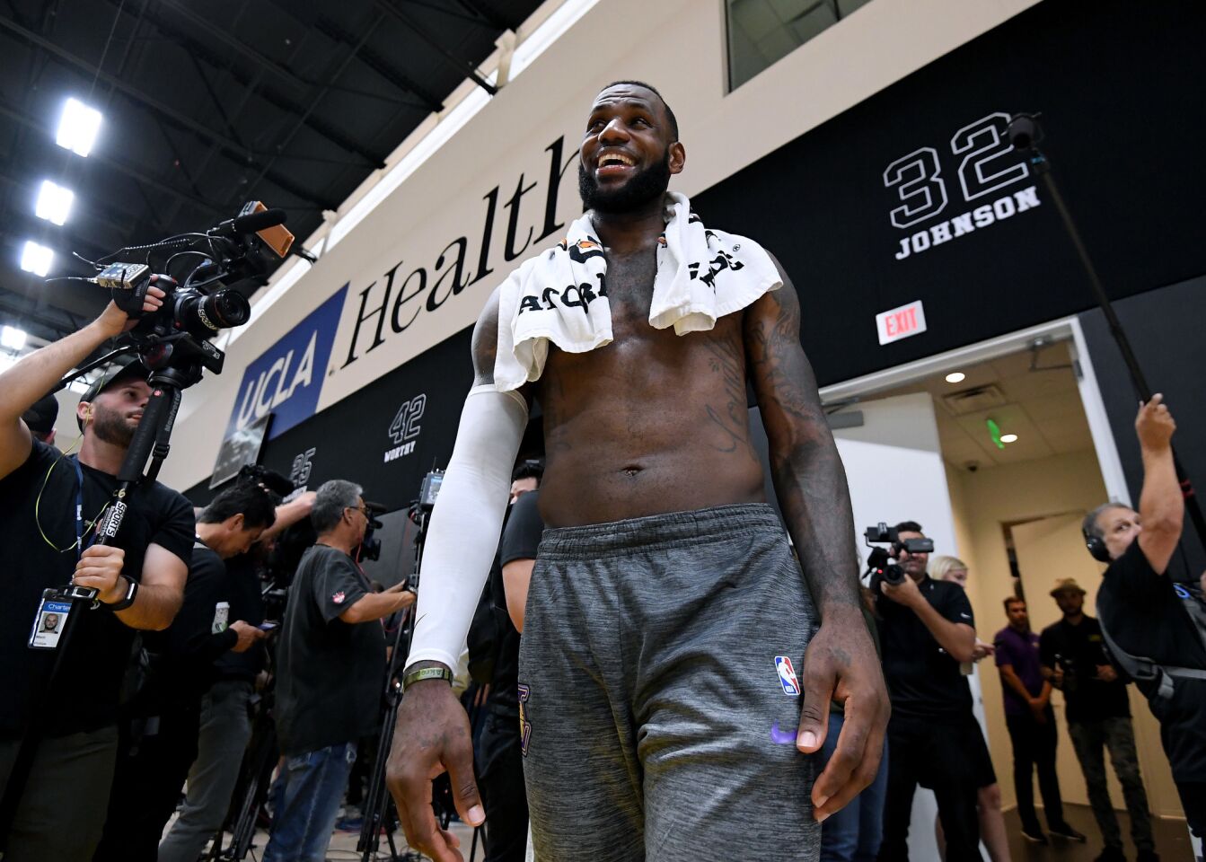 EL SEGUNDO, CA - SEPTEMBER 25: LeBron James of the Los Angeles Lakers laughs as he leaves the court after a Los Angeles Lakers practice session at the UCLA Health Training Center on September 25, 2018 in El Segundo, California. (Photo by Harry How/Getty Images) ** OUTS - ELSENT, FPG, CM - OUTS * NM, PH, VA if sourced by CT, LA or MoD **