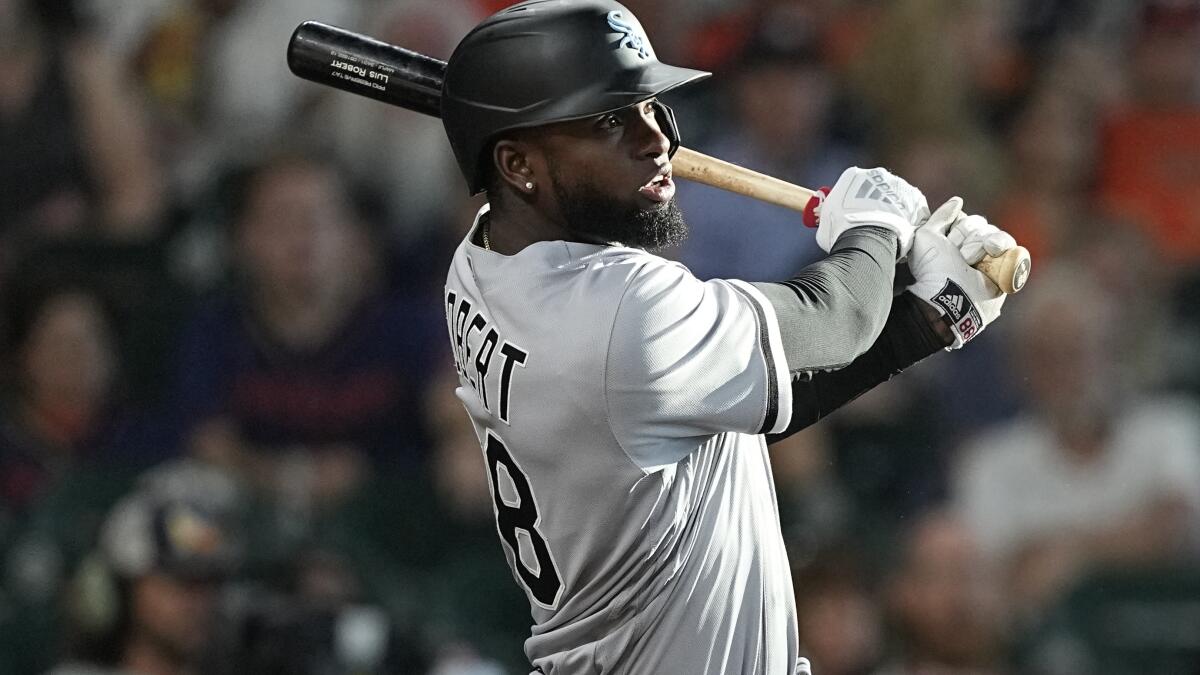 Luis Robert Jr. Stats, Fantasy & News