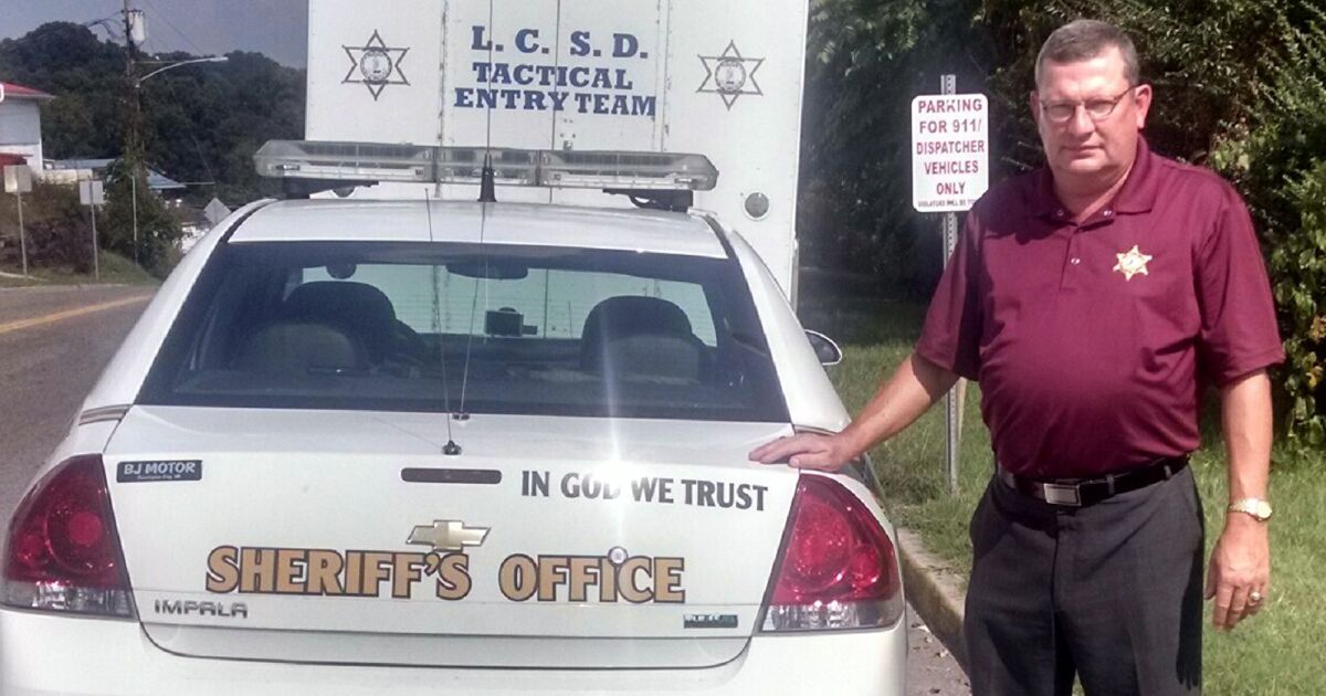 'In God We Trust' decals on police cars draw complaints - Los ...