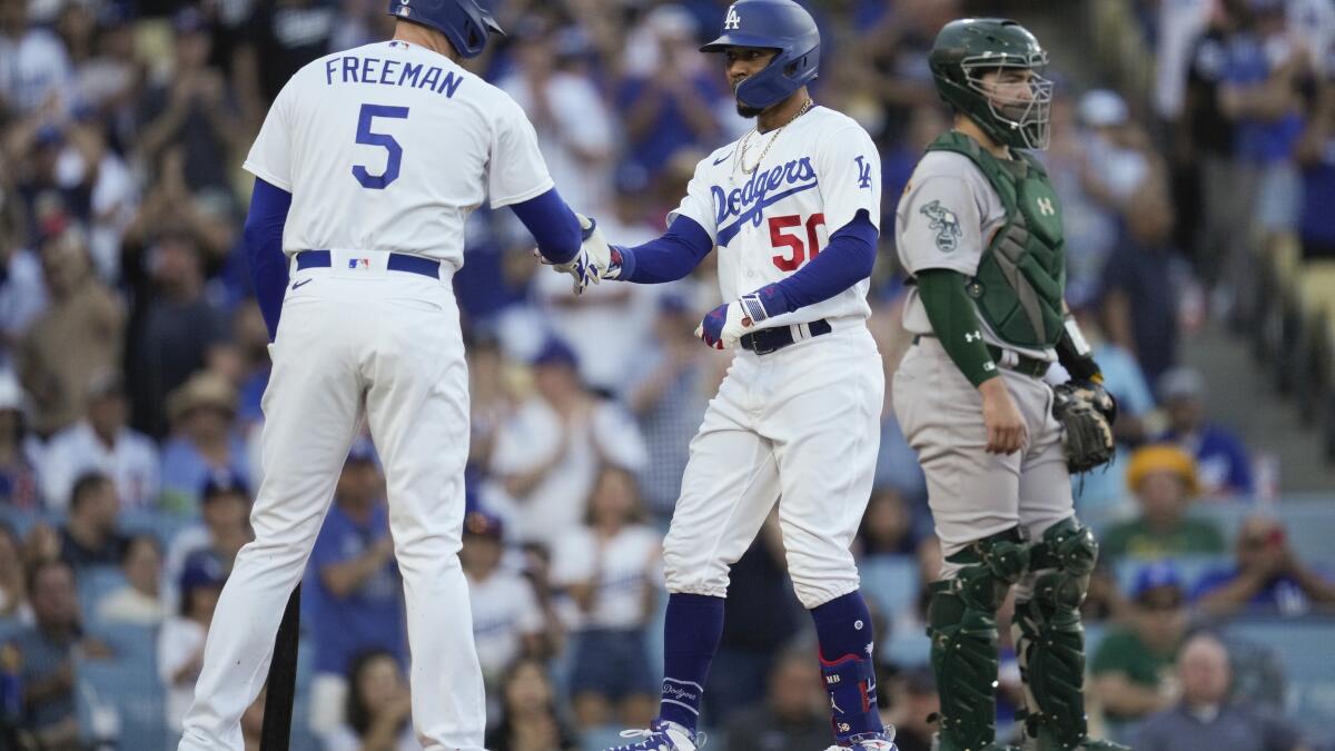 Dodgers 6, Giants 2: Freddie Freeman notches 29th homer, 59th