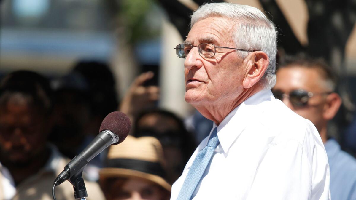 Eli Broad is sending his school leadership training program to Yale University.