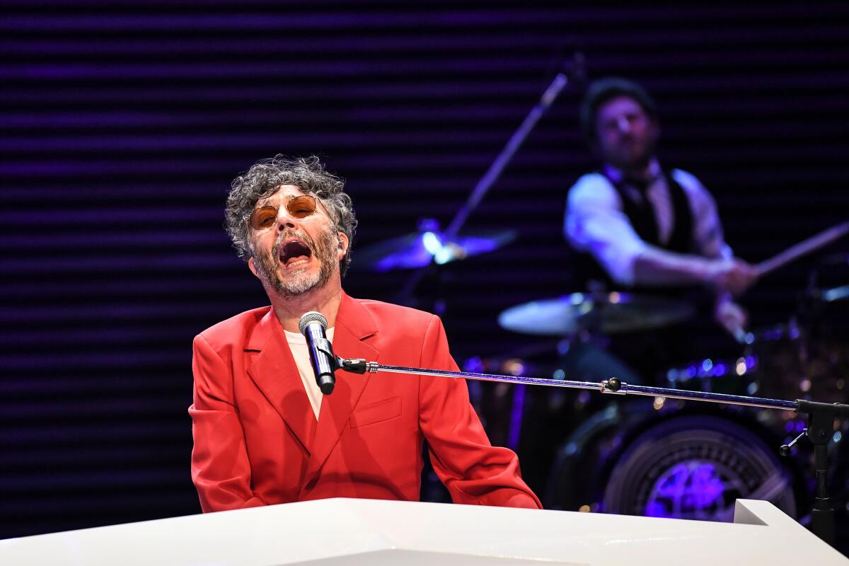 Fito Páez recibe su nominación al Grammy con mucha emoción.