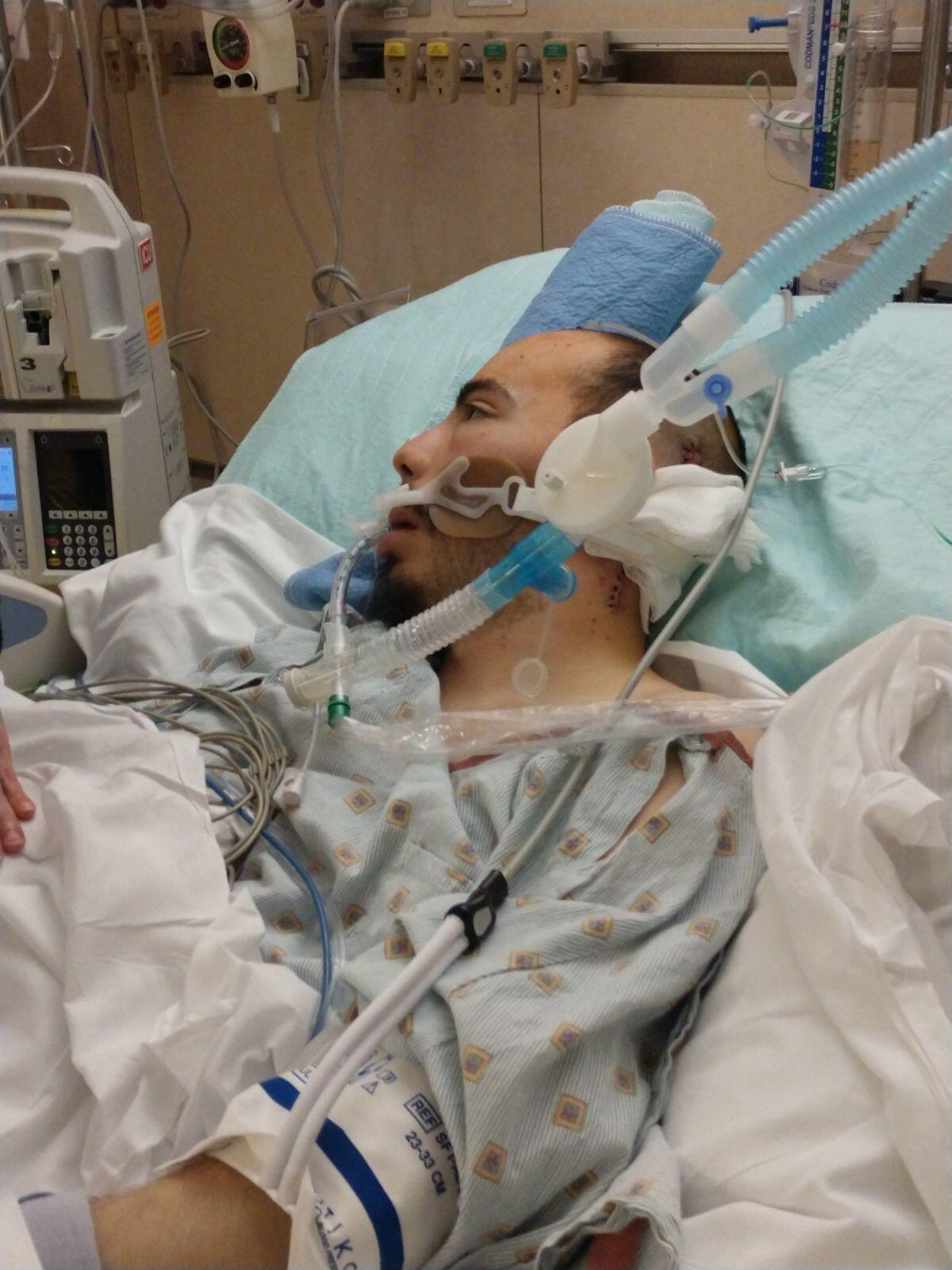 Luis Mario Rodríguez permanece hospitalizado desde el 26 de enero. Hasta el momento le han hecho dos cirugías que le salvaron la vida.