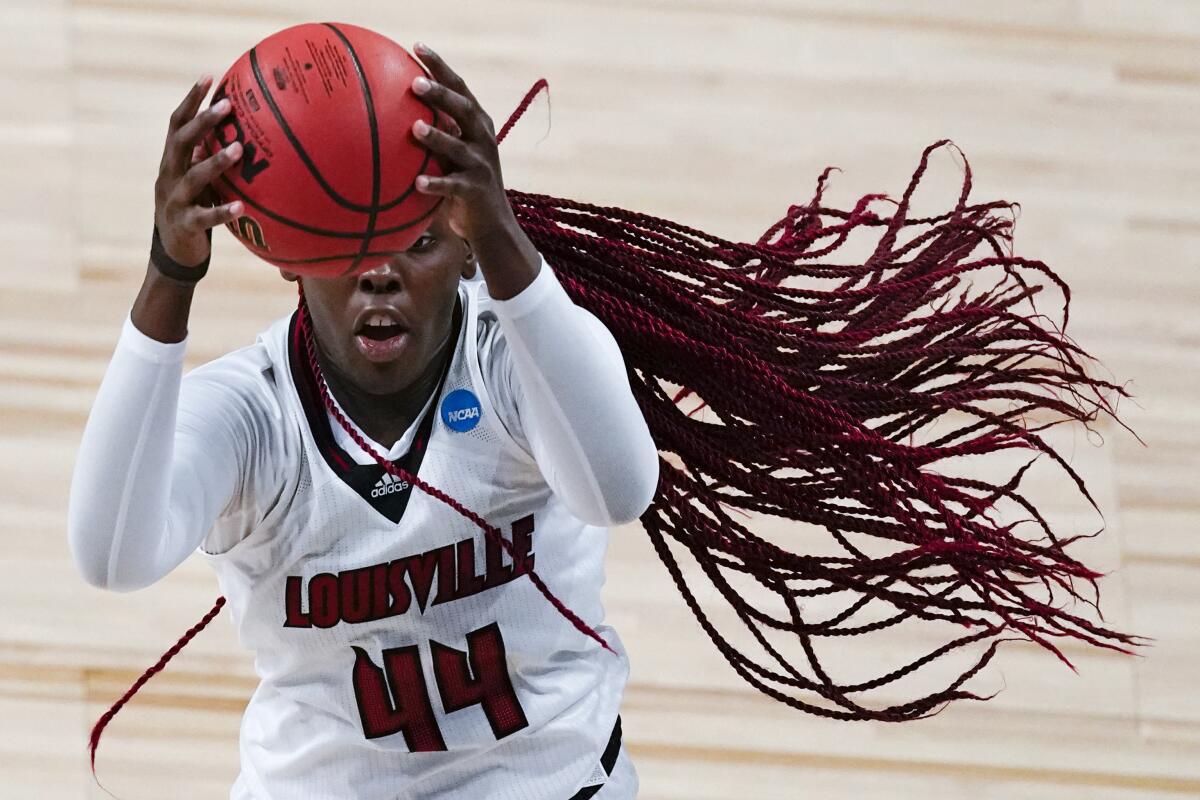 Louisville Women's Basketball Advances To The Second Round After