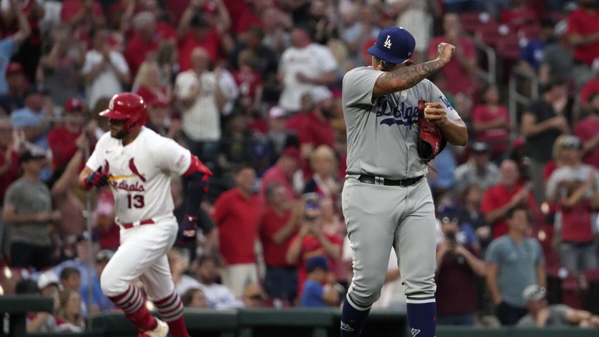 Surging Cardinals suddenly in third place after series win vs. Dodgers 