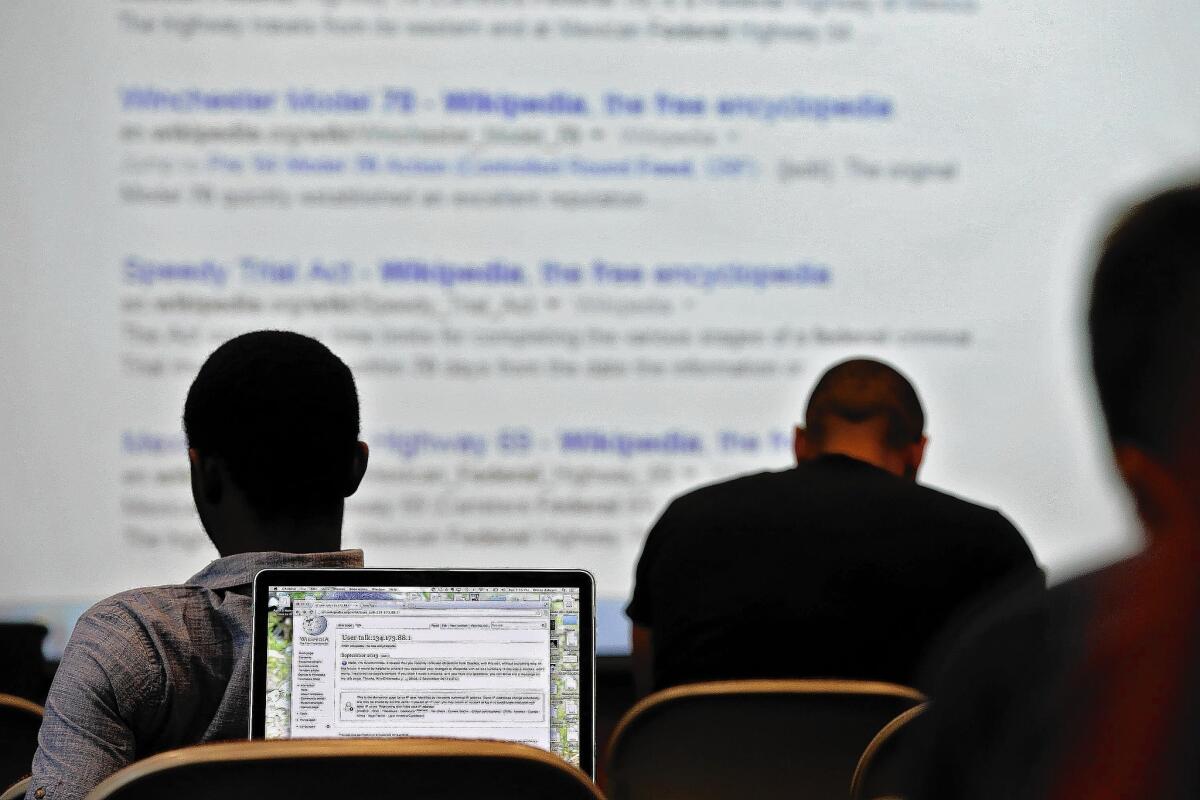 In colleges across the country, Wikipedia is becoming a class assignment.