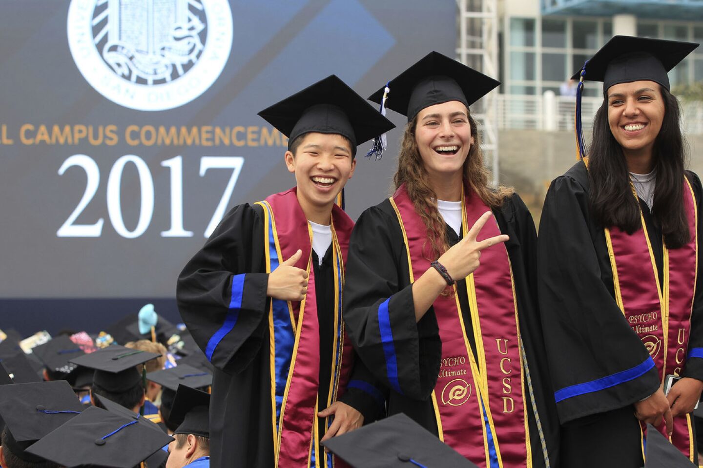 Dalai Lama speaks at UC San Diego graduation