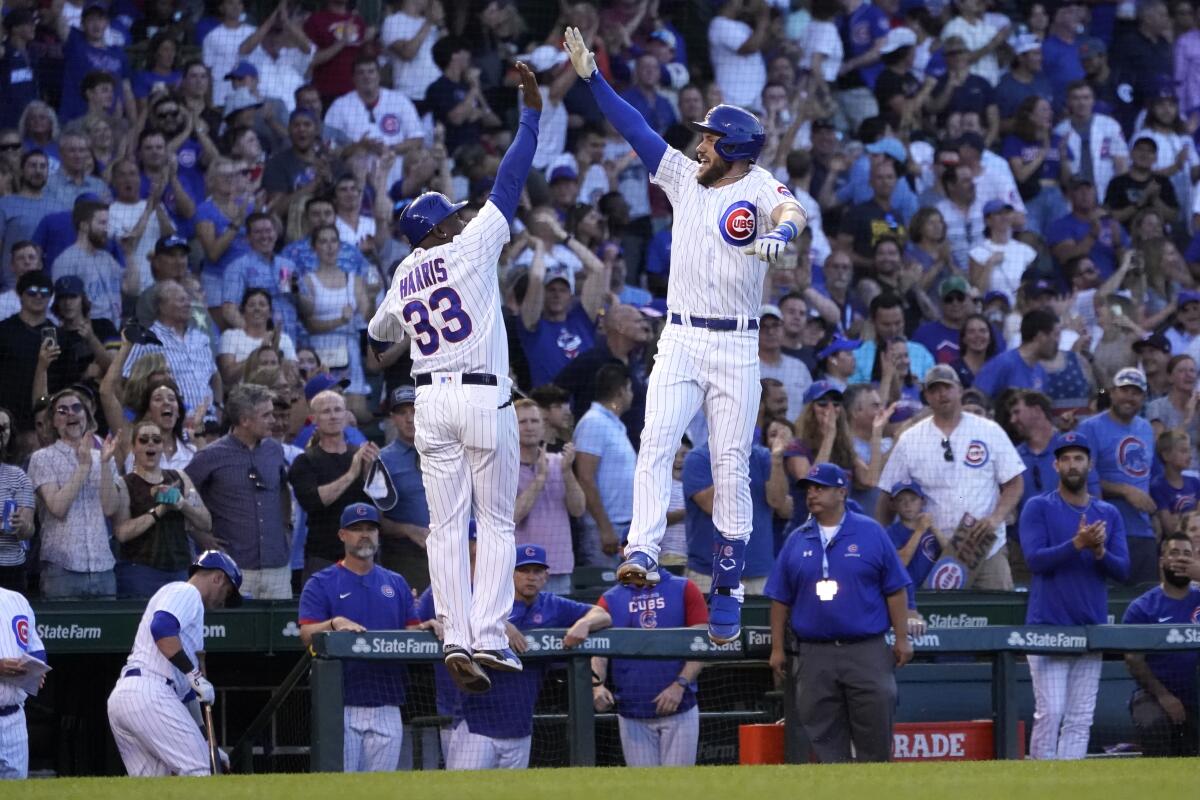 Wisdom powers up as Cubs win series against Dodgers