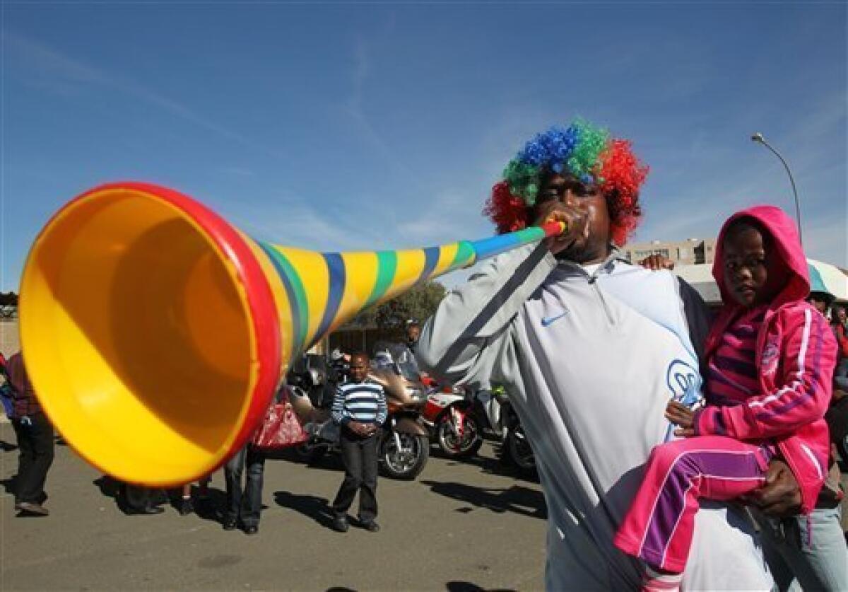 2pcs Vuvuzela World Cup Horn A Must Have For This Year World Cup Extrem  laut (und ärgerlich) Ca. 38cm in der Länge