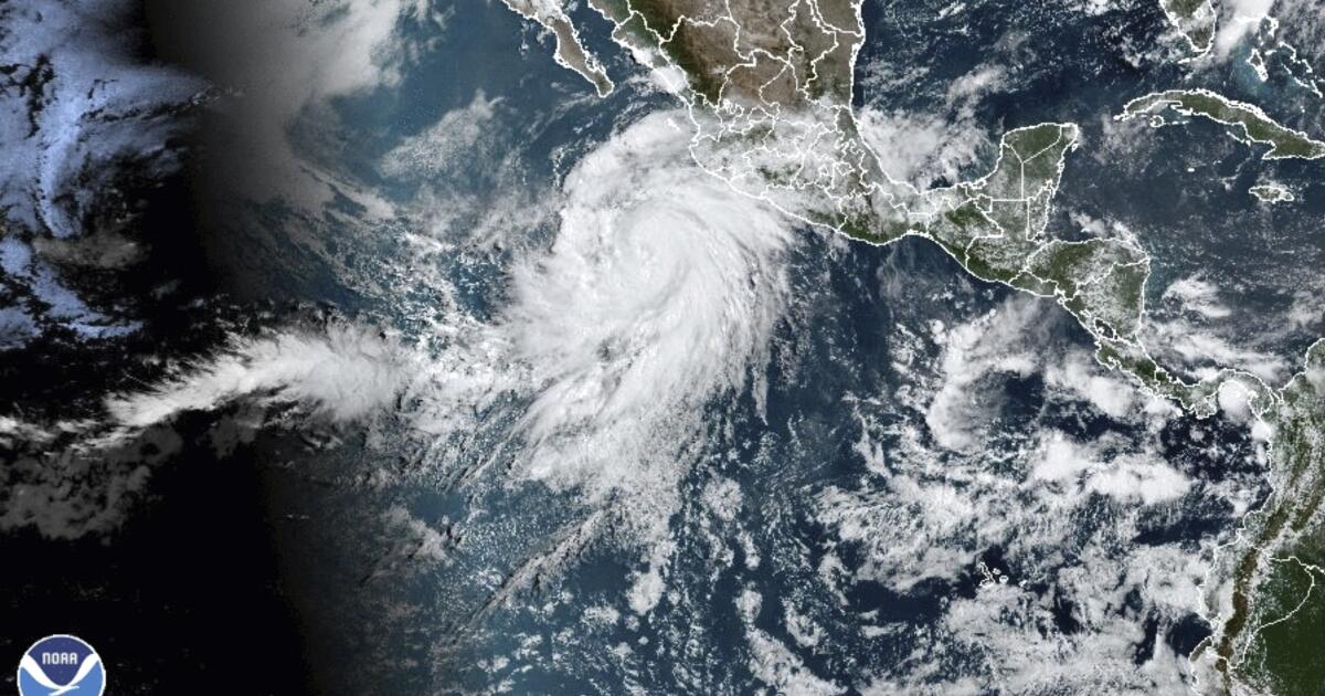 Hilary se convertirá en huracán categoría 2 en el Océano Pacífico, pero aún lejos de las costas de México