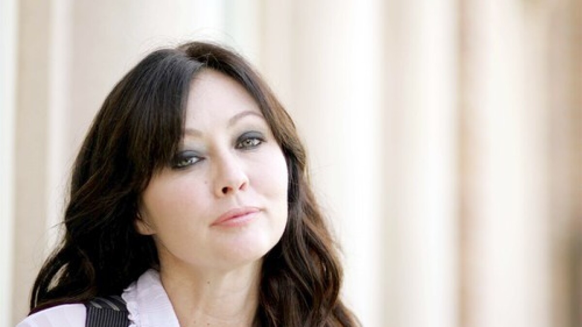 Shannen Doherty S Cancer Is Back It S A Bitter Pill To Swallow Los Angeles Times