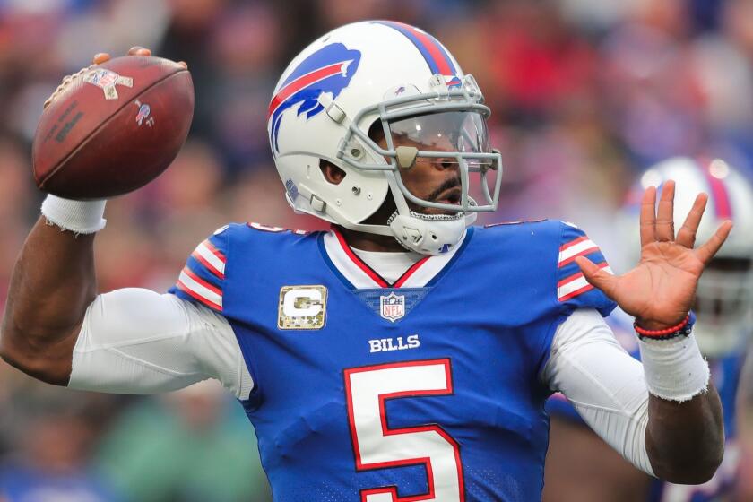 ORCHARD PARK, NY - NOVEMBER 12: Tyrod Taylor #5 of the Buffalo Bills throws the ball during the third quarter agains the New Orleans Saints on November 12, 2017 at New Era Field in Orchard Park, New York. (Photo by Brett Carlsen/Getty Images) ** OUTS - ELSENT, FPG, CM - OUTS * NM, PH, VA if sourced by CT, LA or MoD **
