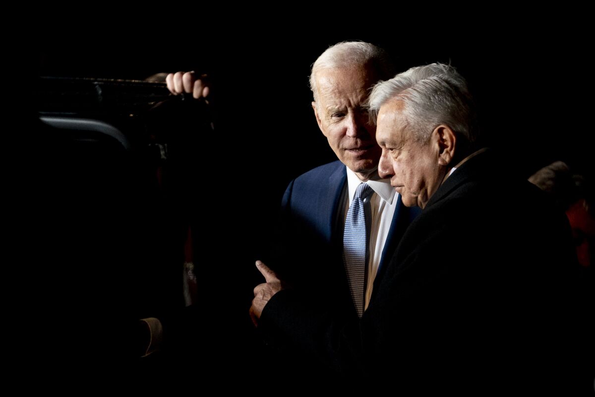 Le président Biden s'entretient avec le président mexicain Andrés Manuel López Obrador.