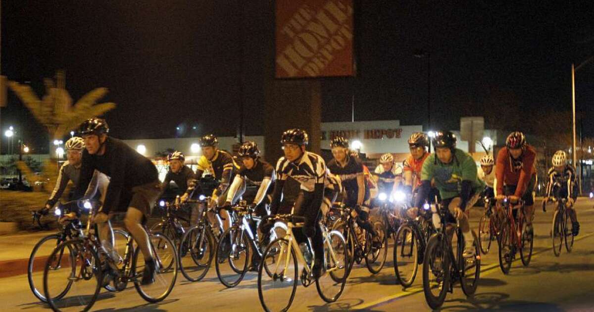 An L.A. Marathon cycling tradition takes a spill Los Angeles Times