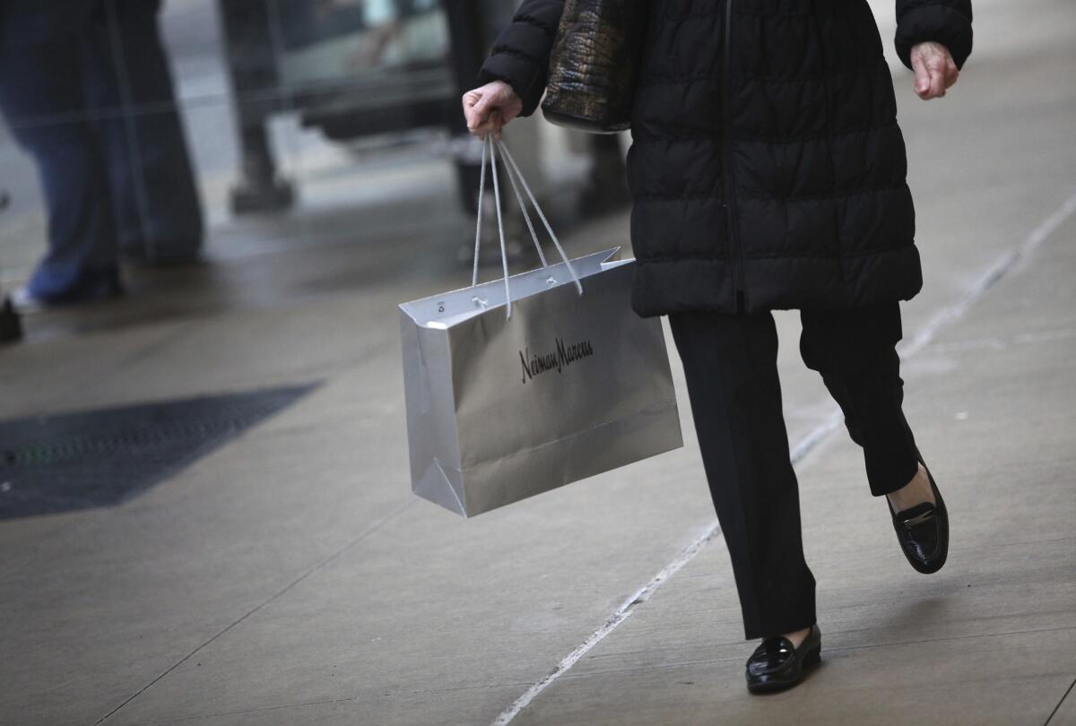 The United States economy rebounded in the spring after a dismal winter, the Commerce Department reported, growing at a fast 4 percent annual rate.