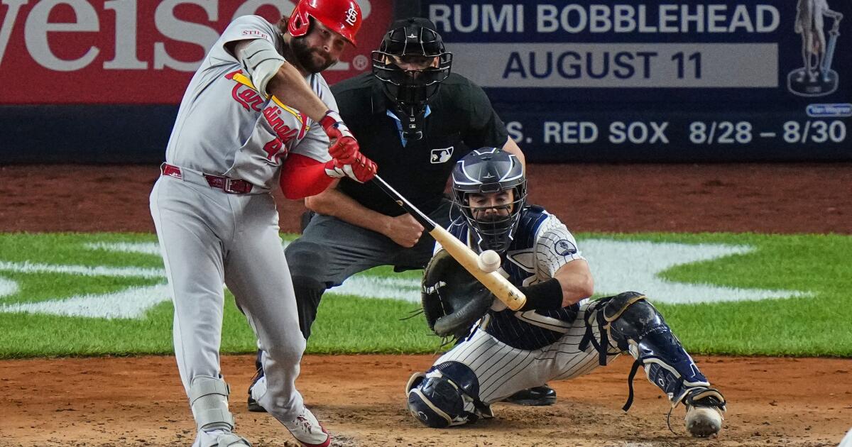 Burleson pega 3 jonrones y los Cardenales vencen a los Yankees tras perder ventaja de 6 Burleson pega 3 jonrones y los Cardenales vencen a los Yankees tras perder ventaja de 6