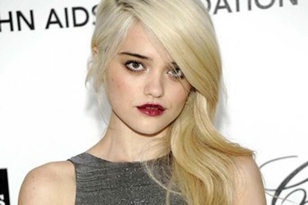 Singer-songwriter-model Sky Ferreira.