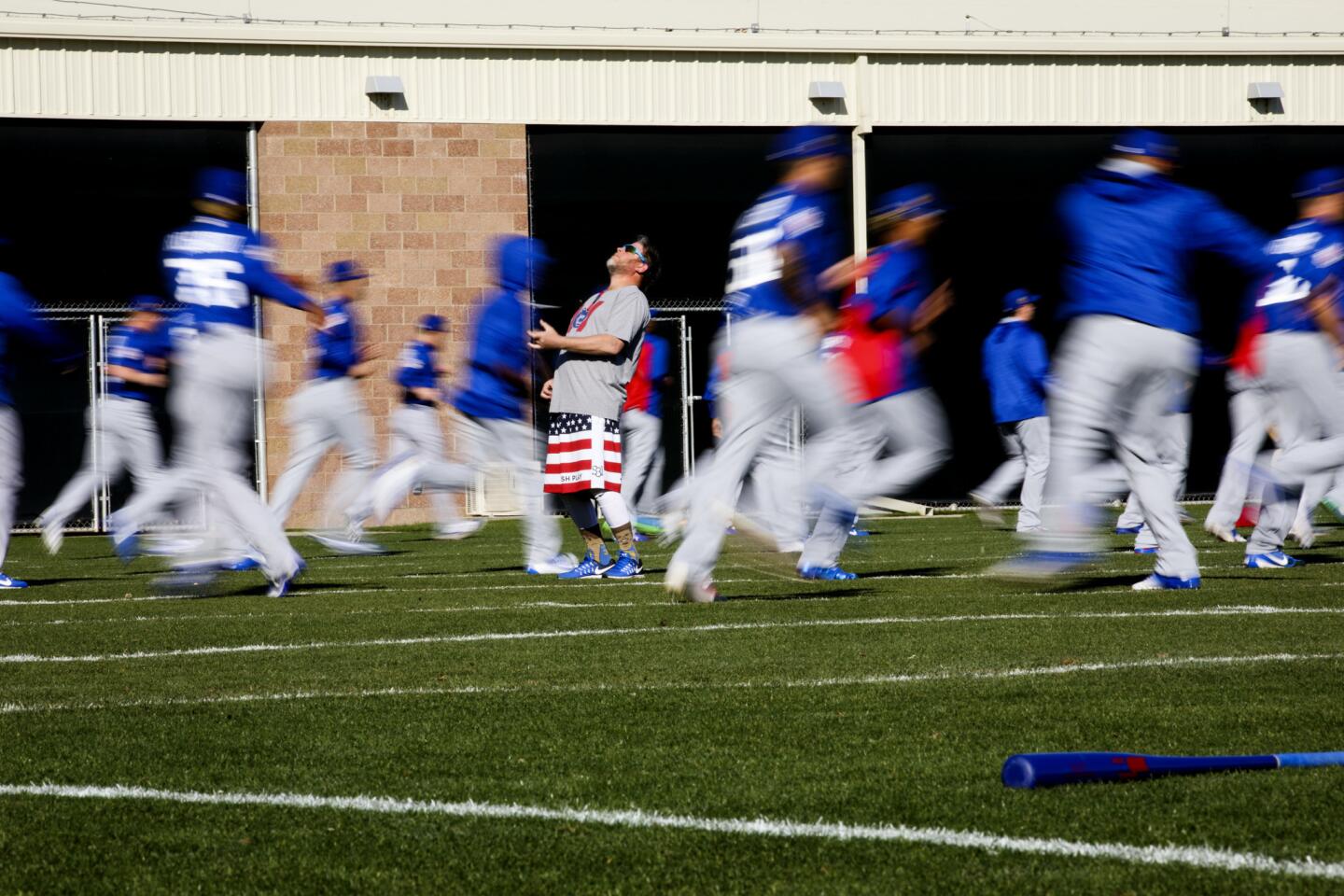 ct-cubs-arrive-at-spring-training-photos-067