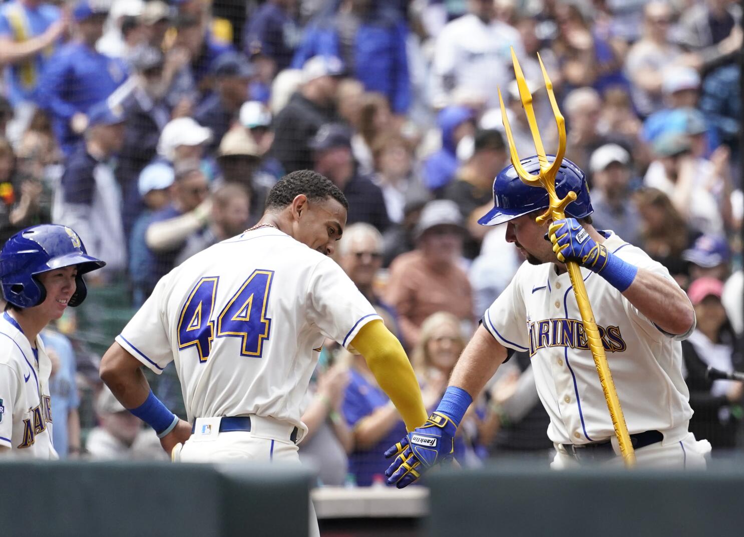Suárez's 3-run homer lifts Mariners over Pirates 6-3 in 10 innings - The  San Diego Union-Tribune