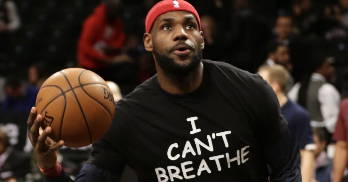 LeBron James and Kyrie Irving wear 'I can't breathe' shirts before  Cleveland Cavaliers take on Brooklyn Nets at Barclays Center