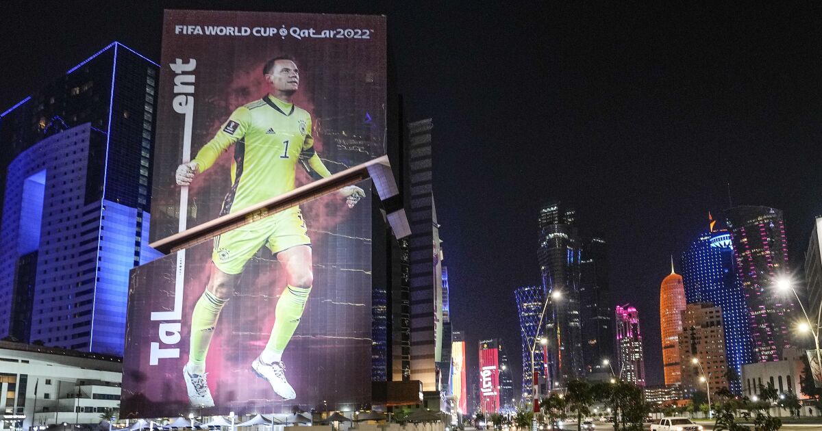 Neuer und Deutschland ignorieren FIFA mit Kapitänsbinde