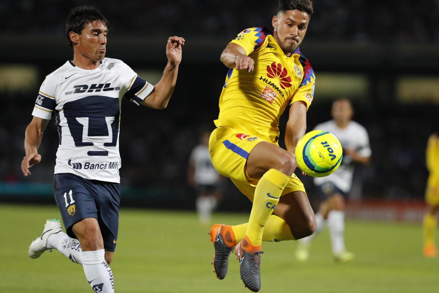 Pumas vs. América