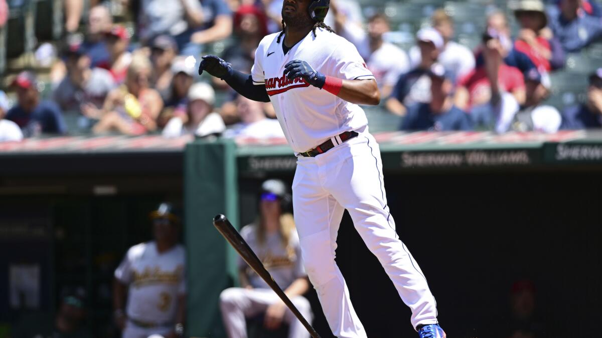 Josh Bell's long homer sends Guardians to 6-1 win, sweep of Oakland as A's  drop 8th straight - The San Diego Union-Tribune