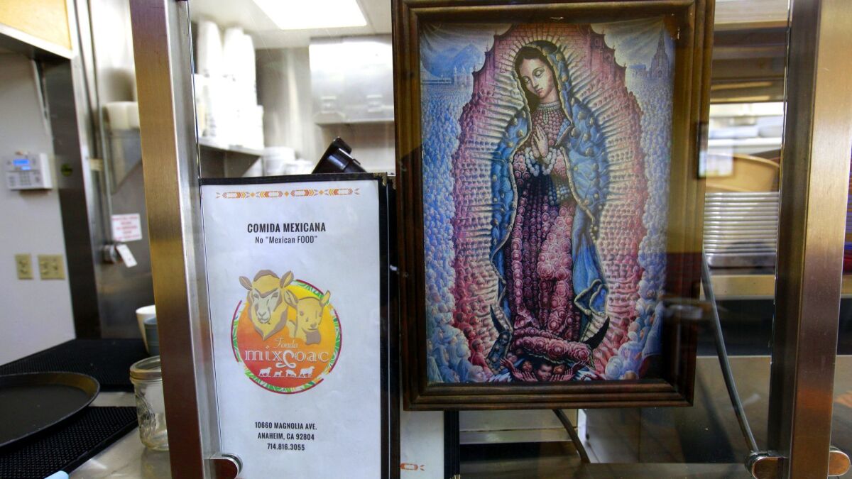 The menu at Fonda Mixcoac serves "Comida Mexicana," not "Mexican Food."