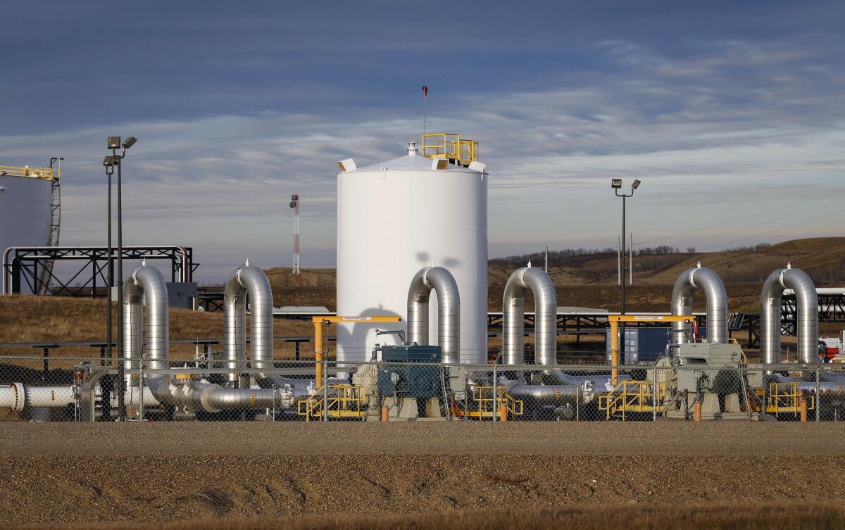 ARCHIVO - La instalación del gasoducto de TC Energy en Hardisty, Alberta