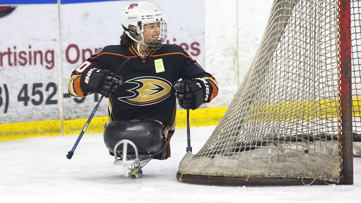 Image: https://ca-times.brightspotcdn.com/dims4/default/811d697/2147483647/strip/true/crop/3600x2025+0+197/resize/1200x675!/quality/90/?url=https%3A%2F%2Fcalifornia-times-brightspot.s3.amazonaws.com%2F3e%2F89%2F6ecf0a1a419297056cb573d43599%2F500454-sp-seventh-duck-lera-doederlein014.jpg