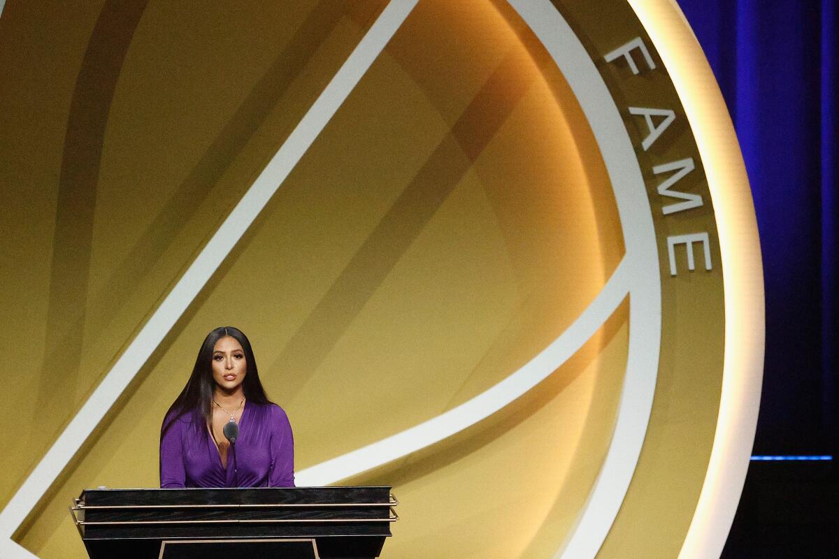 Vanessa Bryant speaks at a podium