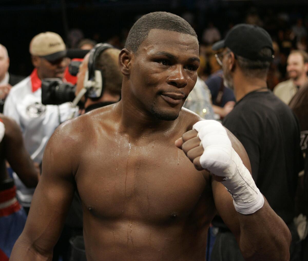 Jermain Taylor poses after winning by split decision over Cory Spinks in 2007.