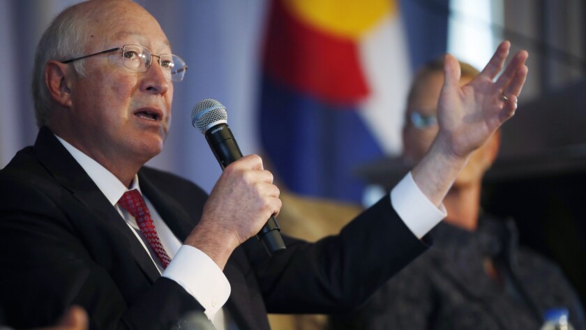 Ken Salazar es el nuevo embajador de Estados Unidos en México.