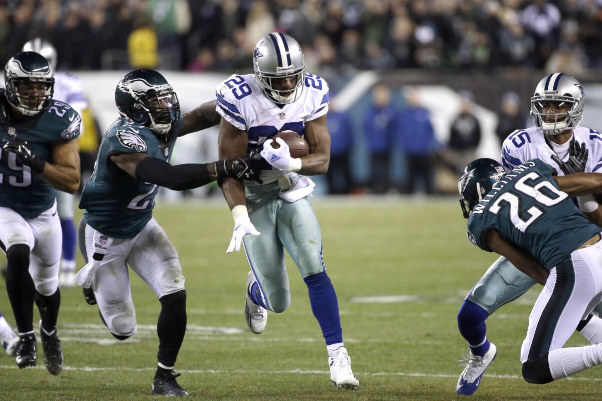 Dallas running back DeMarco Murray broke his hand during the Cowboys' victory over Philadelphia on Sunday night.