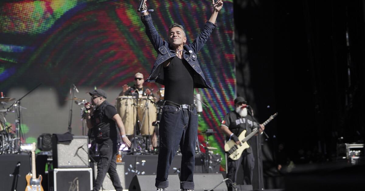 Cafe Tacvba asks its former labels to remove its music from Spotify, citing 'band ethics'