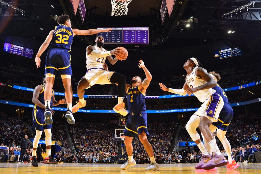 SAN FRANCISCO, CA - JANUARY 27: LeBron James #23 of the Los Angeles Lakers drives to the basket.