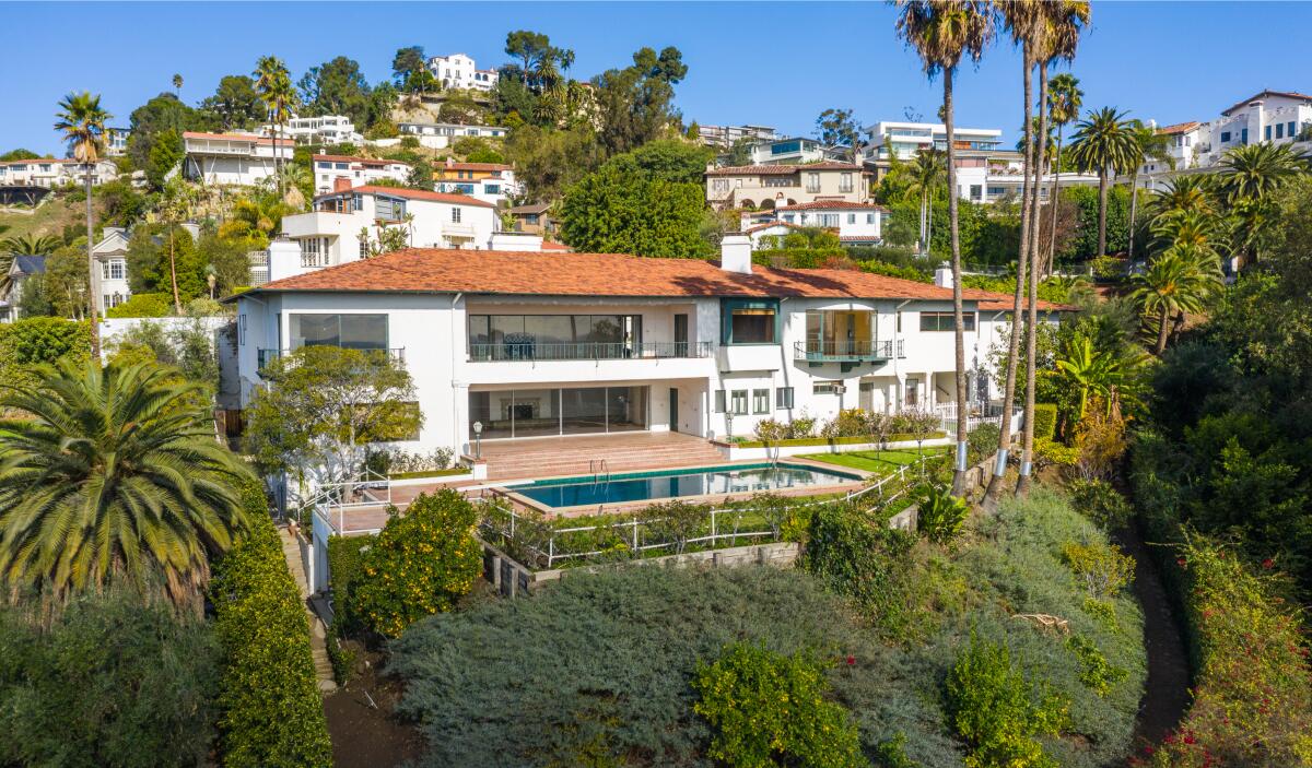 The home of the late actress-director Penny Marshall is set on more than an acre.