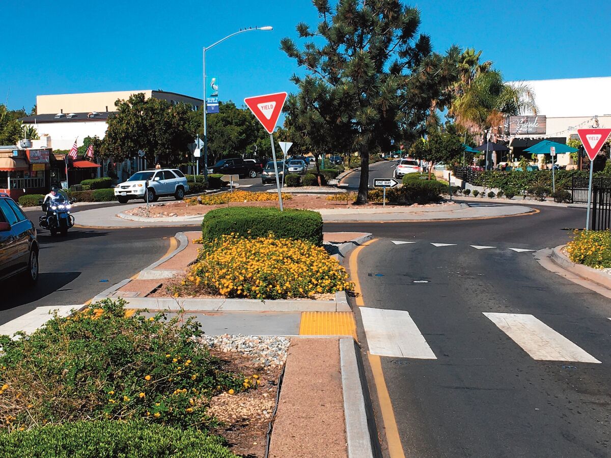 What could be so confusing about traversing this roundabout at La Jolla Boulevard and Midway Street?