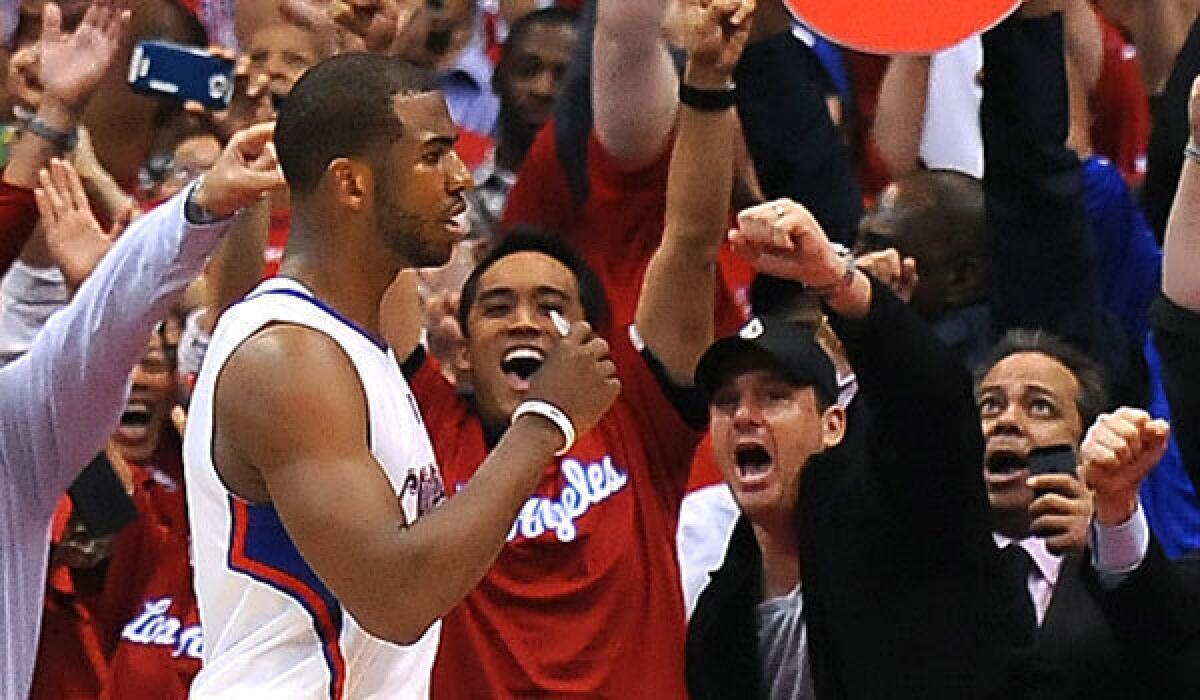 Free agent point guard Chris Paul has decided to stay with the Clippers.