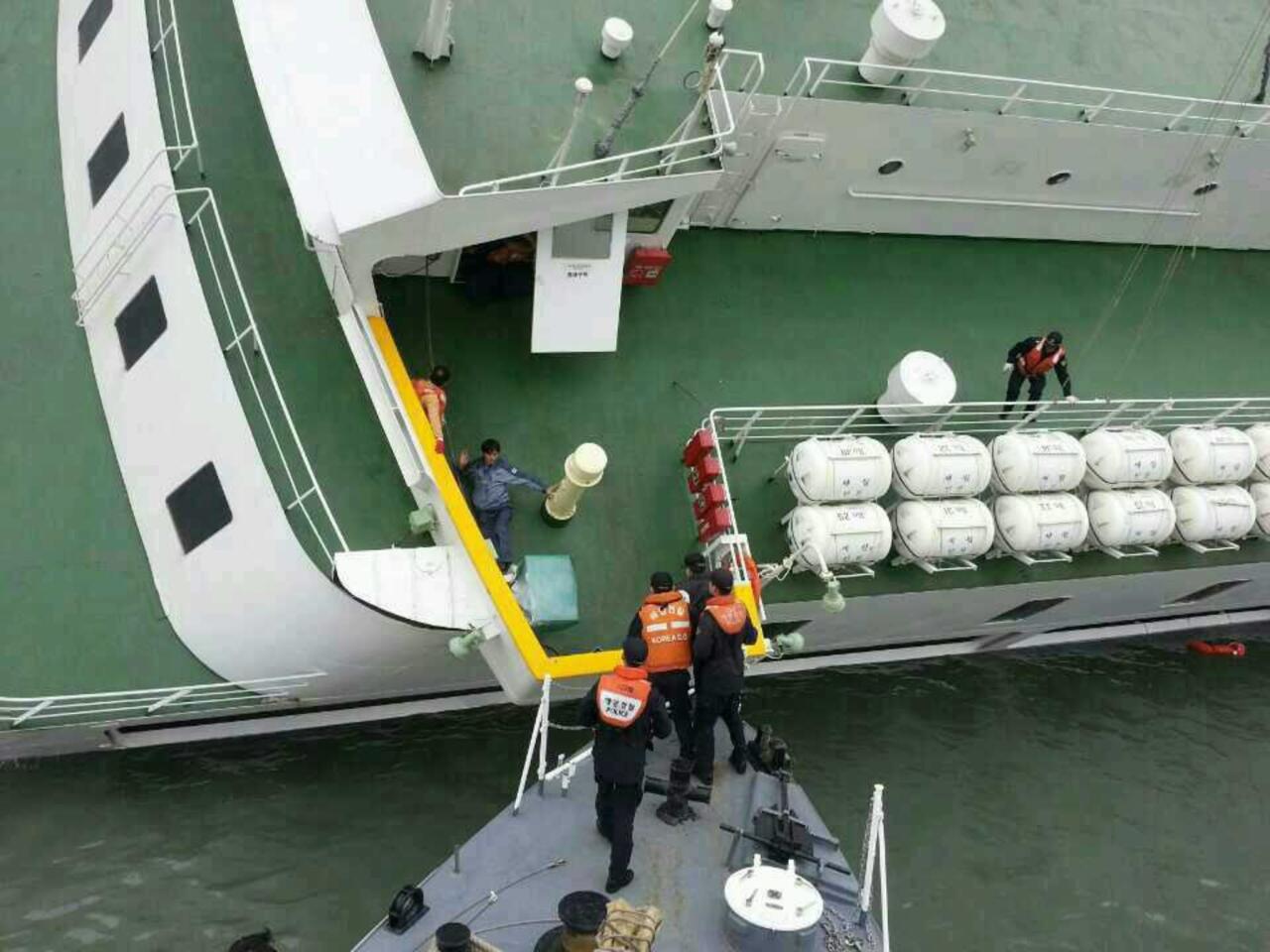 Ferry sinking off South Korea