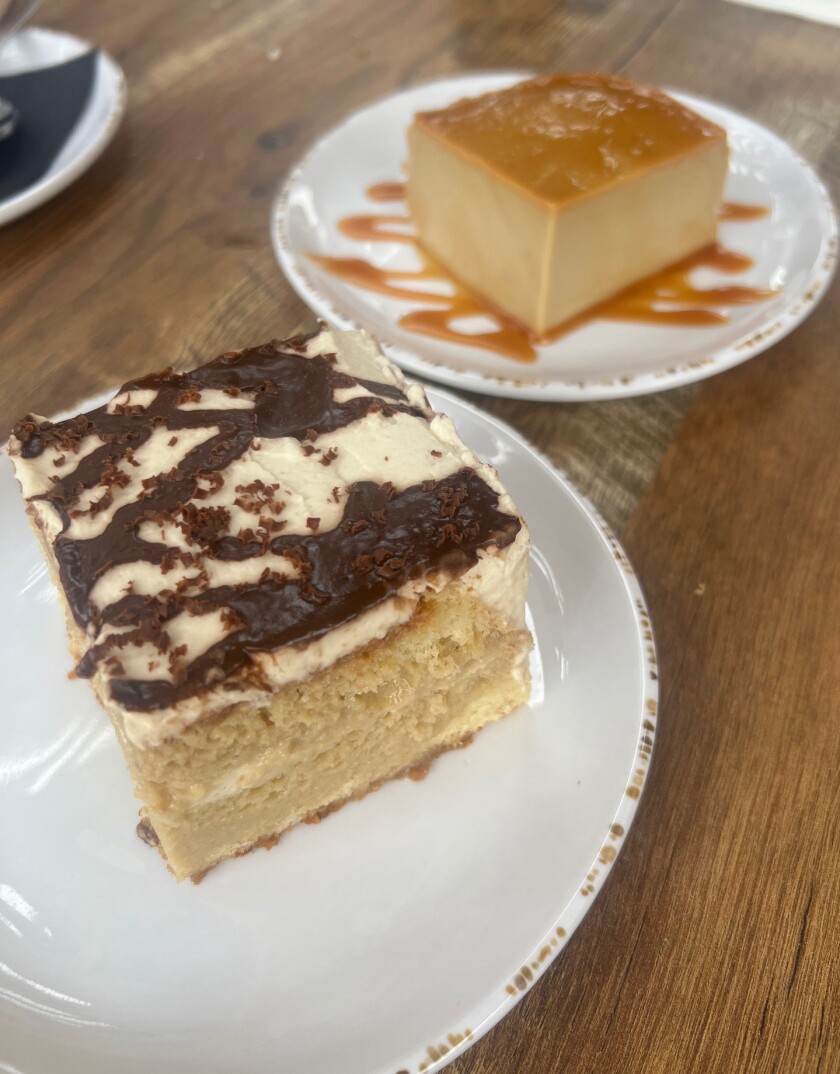 Pastel de tres leches, servido, y pastel de abanico en La Cocina Mesa en Carlsbad.