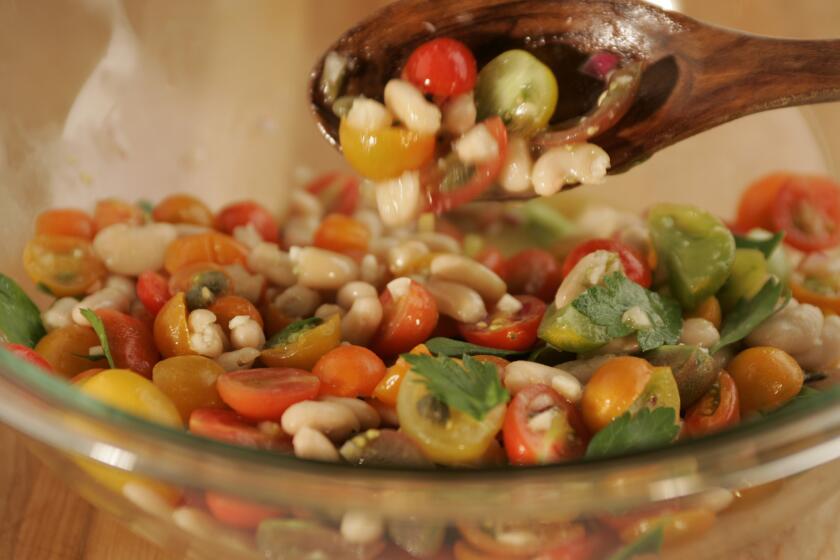 Recipe: Tomato and white bean salad