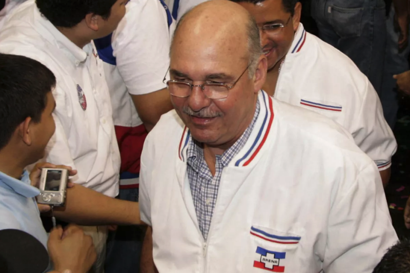 ARCHIVO - El expresidente de El Salvador Alfredo Cristiani 