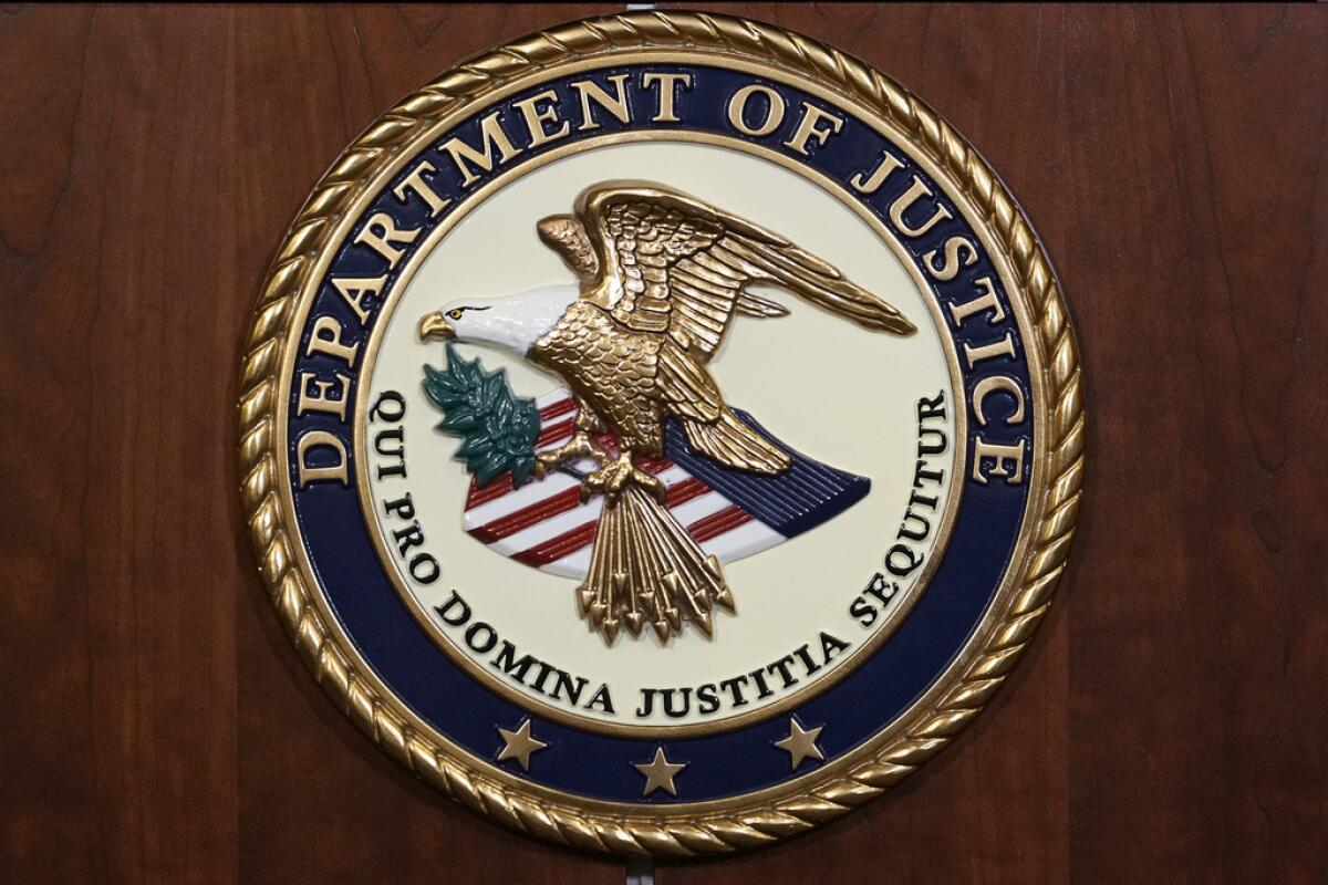 El logo del Departamento de Justicia.