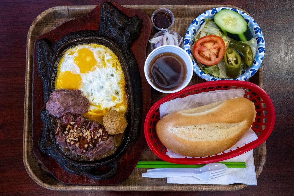 Santa Cruz, CA, May 16 - The Bo Ne at Bo Ne Phu Yen, Friday, May 16, 2025 in San Jose, CA. (Mariel De La Cruz / For The Times)