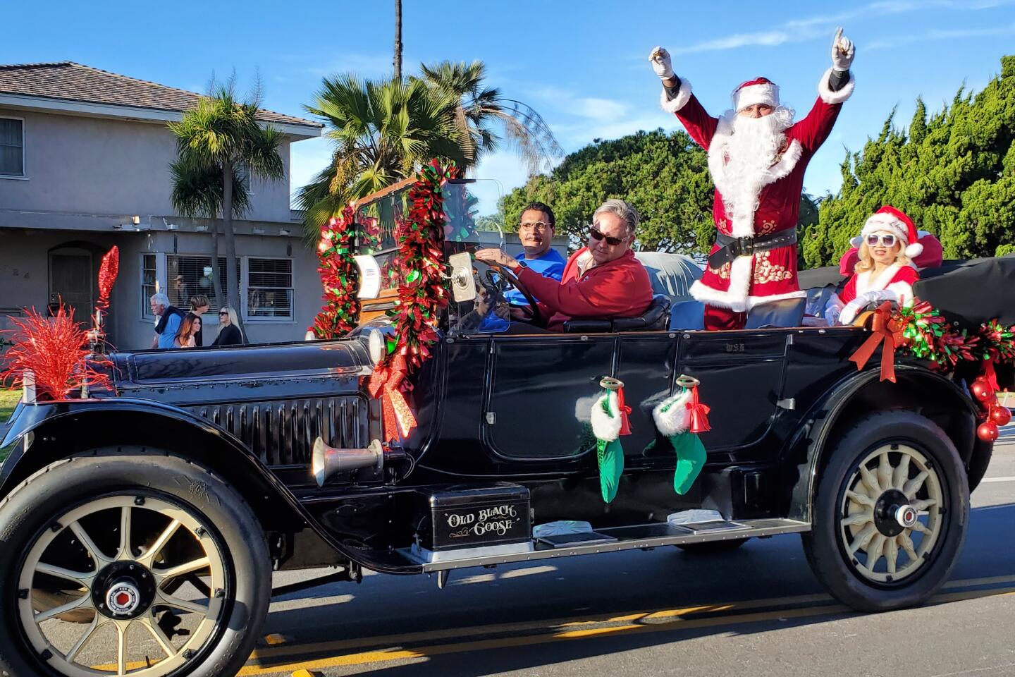 67th La Jolla parade brings Christmas to the sand La Jolla Light