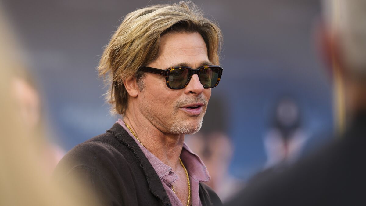 Brad Pitt on 'Bullet Train' red carpet: No pants? No problem - Los Angeles Times